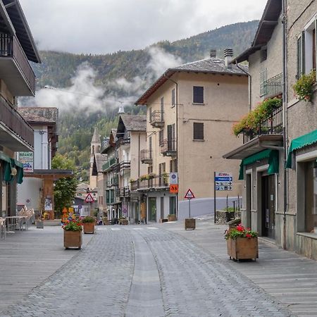 Appartamento Ihost Flat - Valmalenco Centro Chiesa in Valmalenco Esterno foto