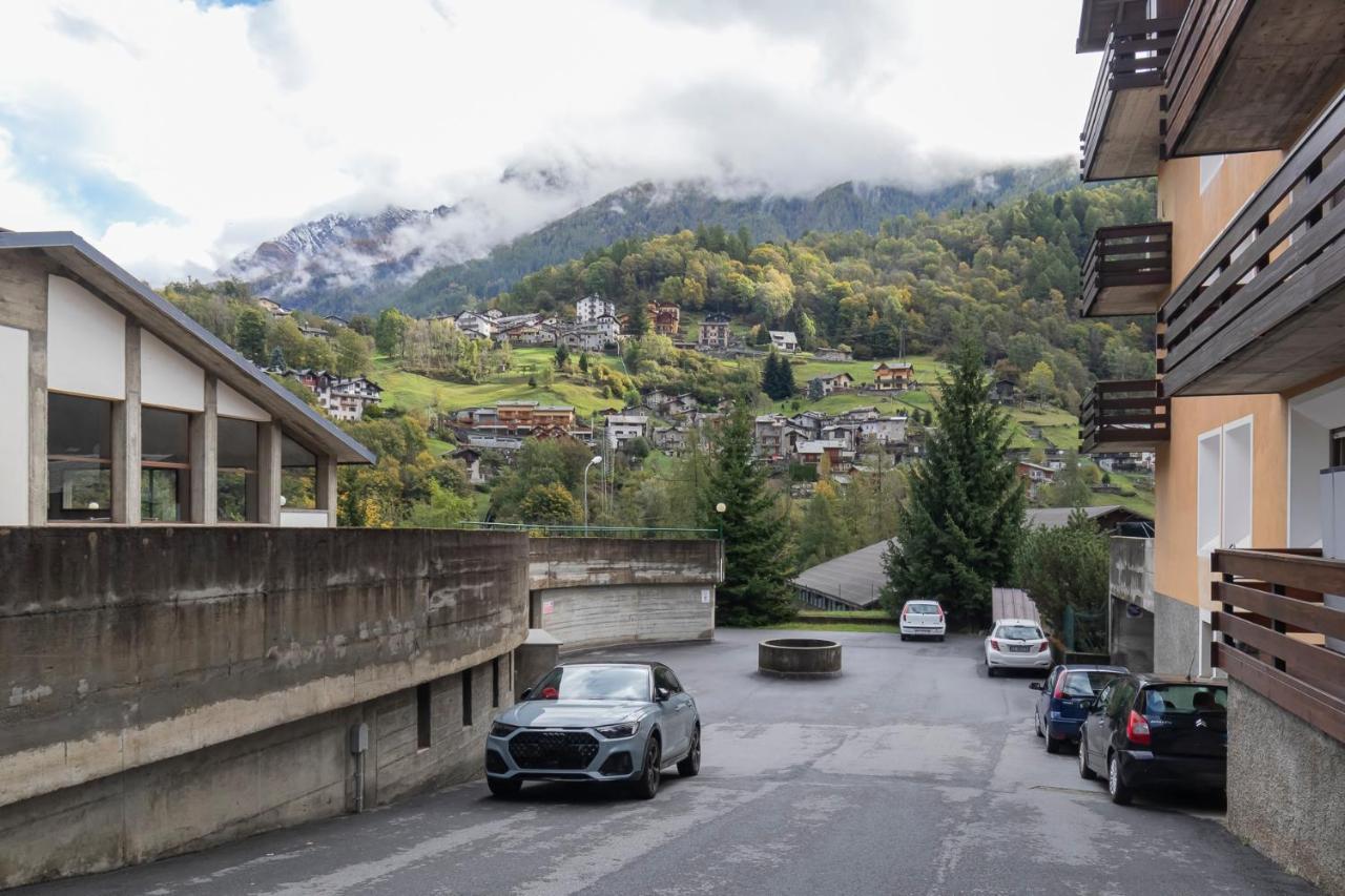 Appartamento Ihost Flat - Valmalenco Centro Chiesa in Valmalenco Esterno foto